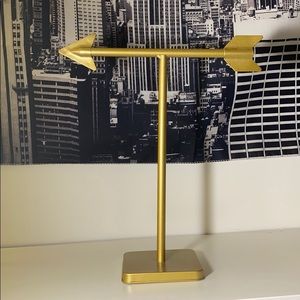 Gold Arrow Jewelry Holder